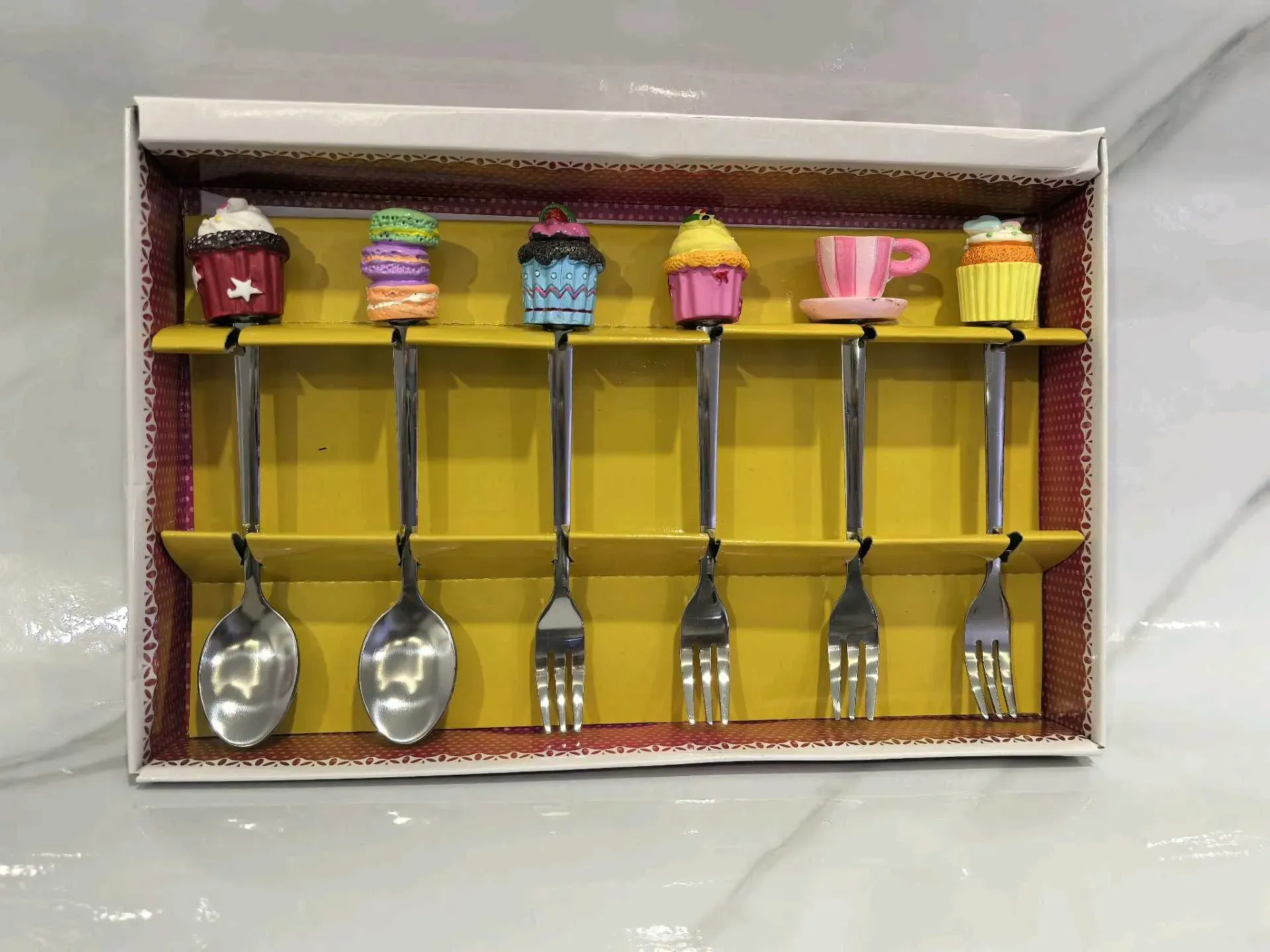 VX Set de cucharas y tenedores STCR01